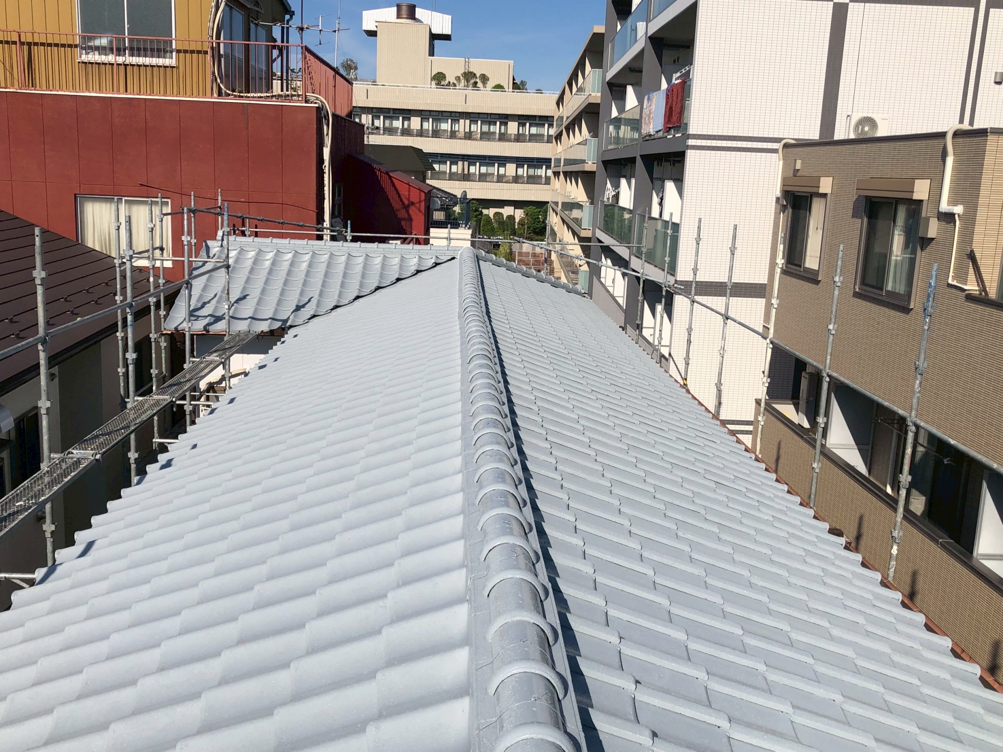 さいたま市桜区にて屋根塗装〈セメント瓦の塗装メンテナンス〉 施工後